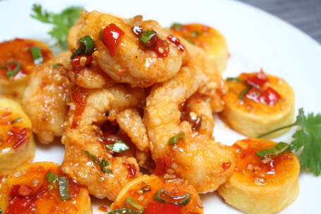 King Prawns With Egg Tofu In Sauteed Spicy Garlic Sauce Yú Xiāng Dòu Fǔ Xiā Qiú