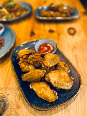 Fried Wings With Turmeric