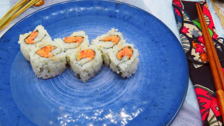 R15. Spicy Tuna With Crunch Roll