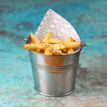 Seasoned Fries With Smoked Paprika And Saffron Aioli (V)