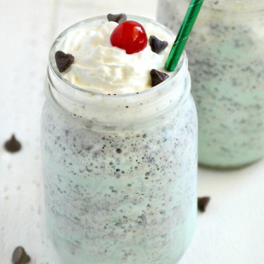 Mint Chocolate Chip Mleczny Koktajl