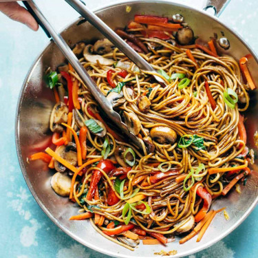 Makaron Lo Mein