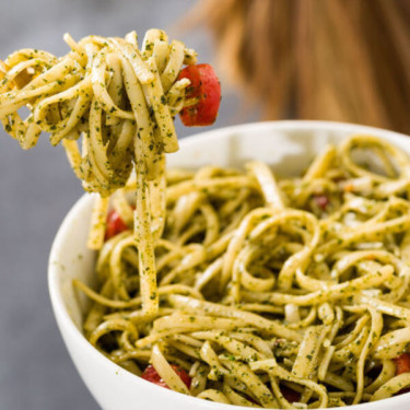 Linguine Z Pesto